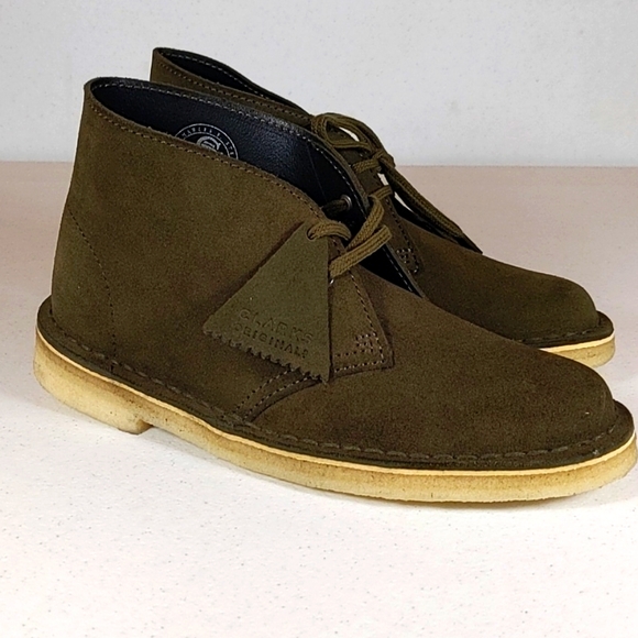 Clarks Desert Boot Dark Olive - Picture 2 of 8